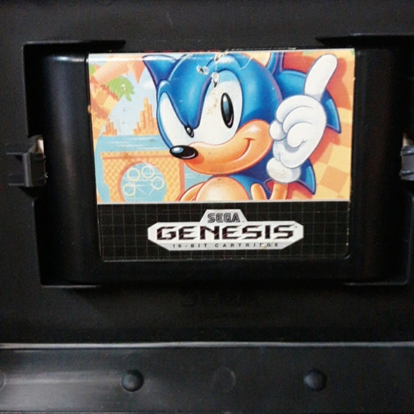 Sonic The Hedgehog - Picture 3 of 5